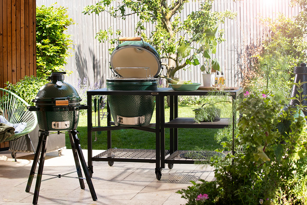 Big Green Egg Grill zwei verschiedene Grills von Big Green Egg