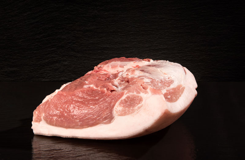 Krustenbraten aus der Unterschale vom Bunten Bentheimer Schwein Krustenbraten aus der Unterschale vom Bunten Bentheimer Schwein