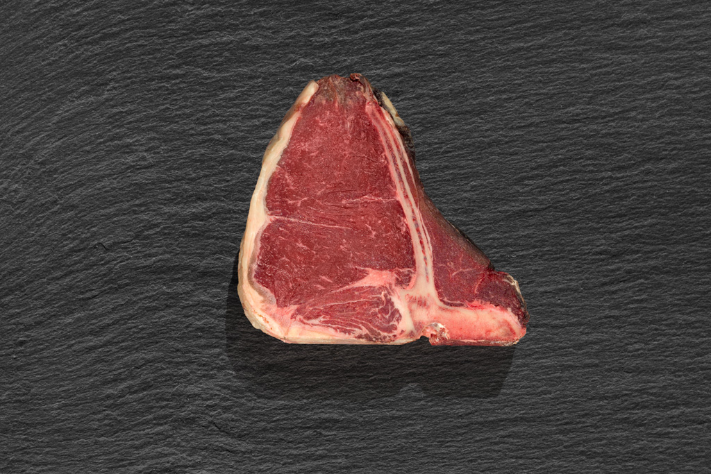 Dry Aged T-Bone Steak vom Galloway Dry Aged T-Bone Steak vom Galloway