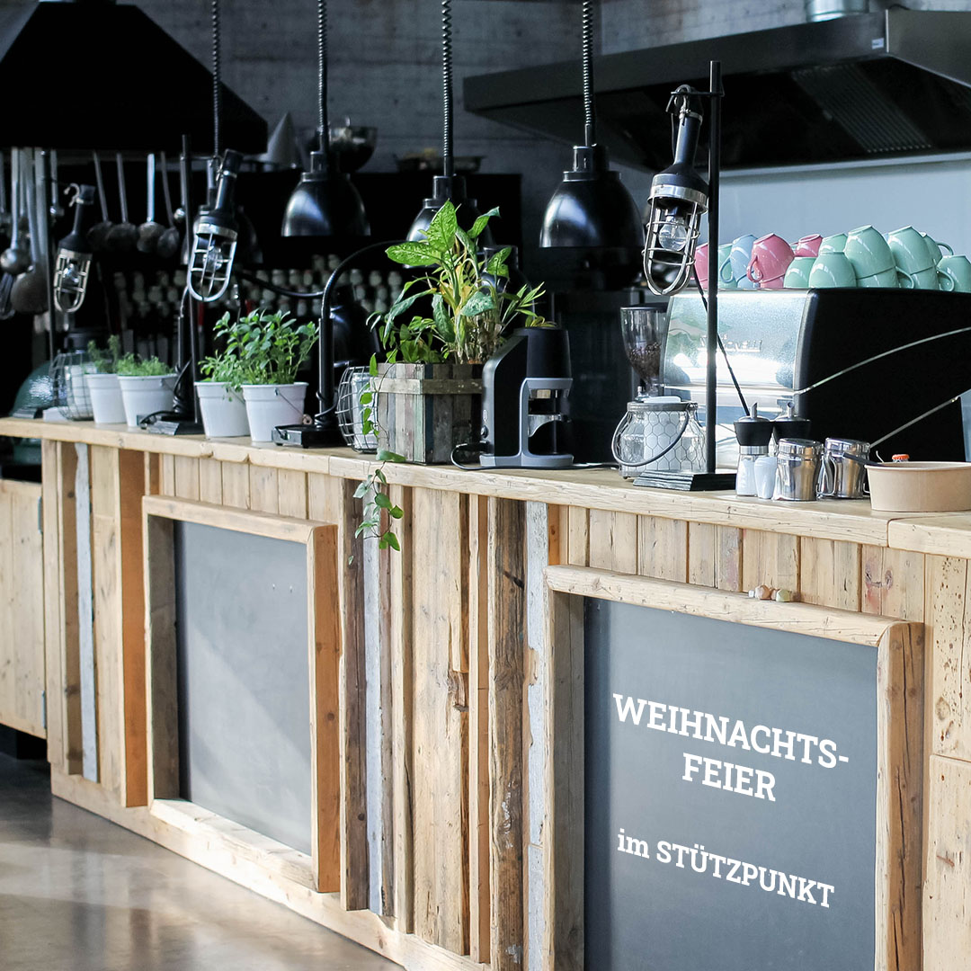 Innenansicht Restaurant/Küche im Kalieber STÜTZPUNKT