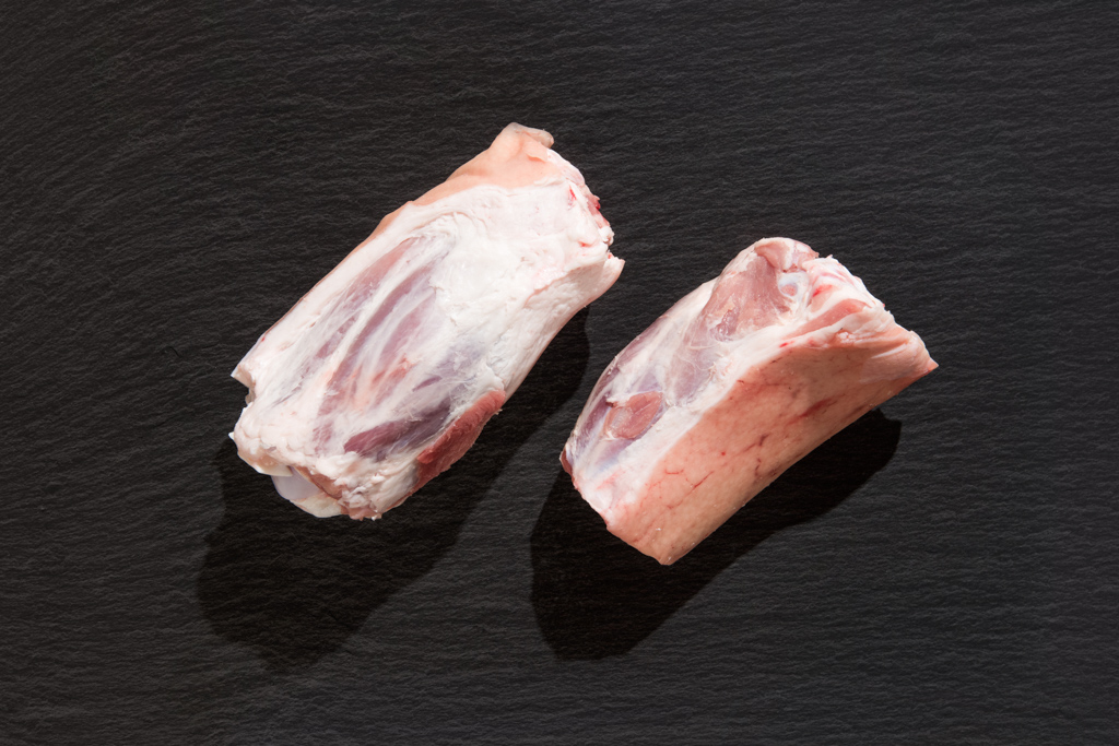 Haxe vom Aktivstall-Schwein 2 Stücke Haxe vom Aktivstall-Schwein