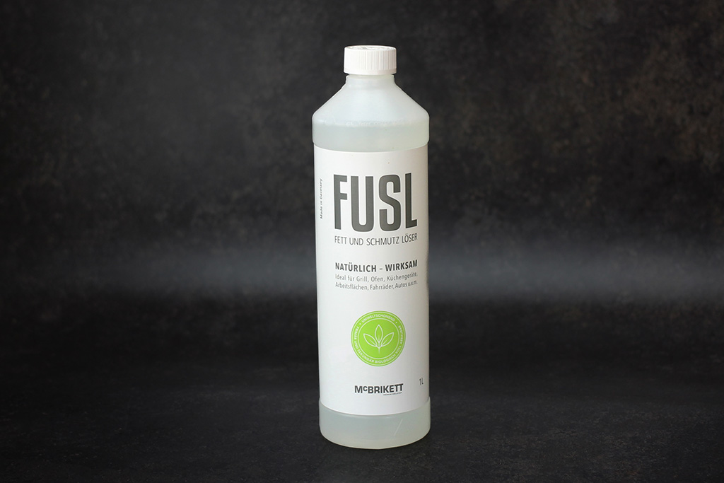 eine Flasche McBrikett FUSL Fett- und Schmutzlöser 1 Liter 
