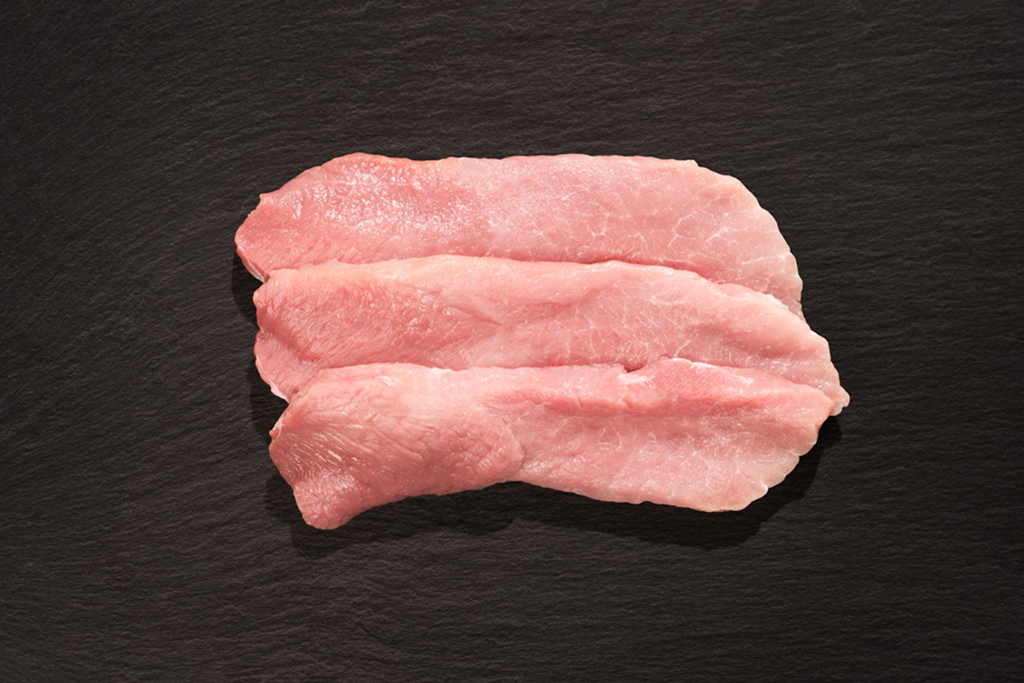 Schnitzel aus der Oberschale vom Aktivstall-Schwein 3 Schnitzel aus der Oberschale vom Aktivstall-Schwein