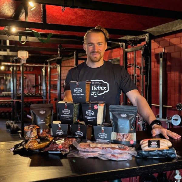 Kalieber Fitness Food Sportnahrung Verkaufsstand mit Kalieber Produkten