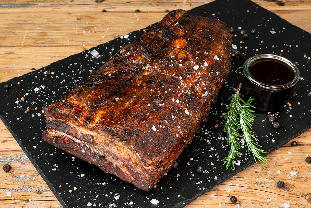 gesmokte Big Belly Rib Ends vom Aktivstall-Schwein