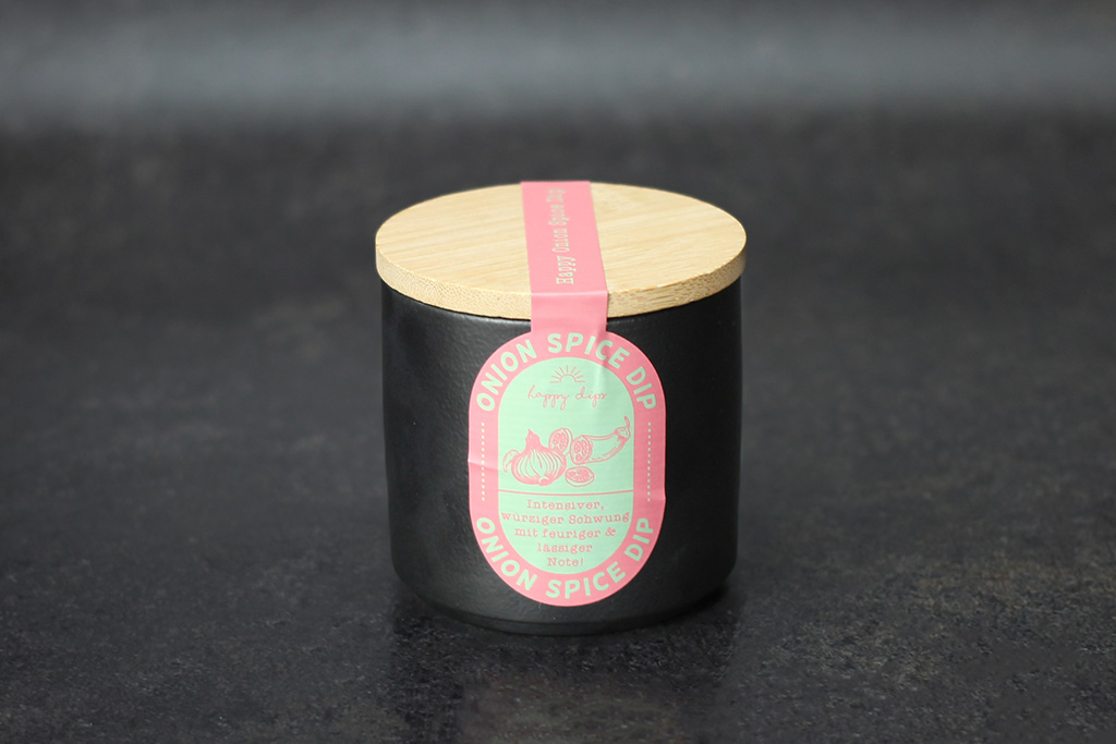 Dose mit Gewürzmischung