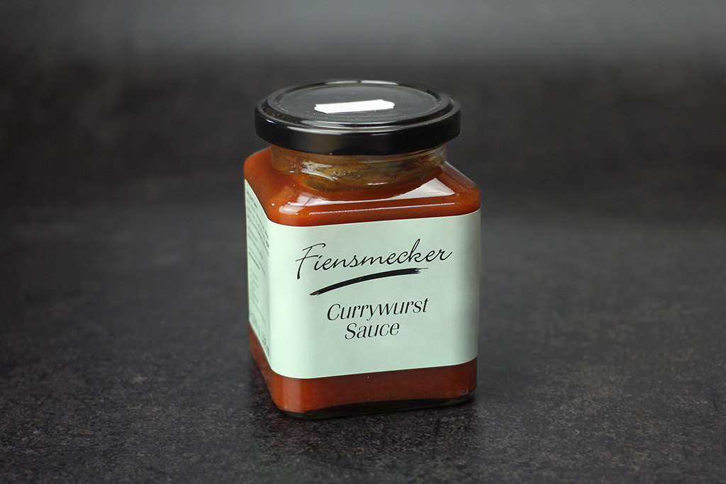 Fiensmecker Currywurst Sauce   ein Glas Fiensmecker Currywurst Sauce
