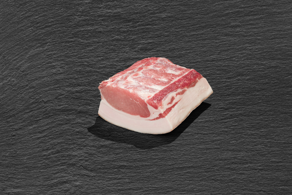 Krustenbraten mit Schwarte aus dem Rücken vom Bunten Bentheimer Schwein Krustenbraten mit Schwarte aus dem Rücken vom Bunten Bentheimer Schwein