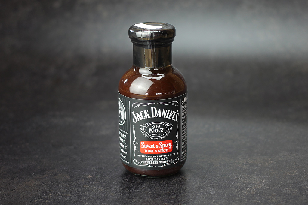 Jack Daniel's BBQ-Sauce Sweet & Spicy  Flasche mit BBQ-Sauce