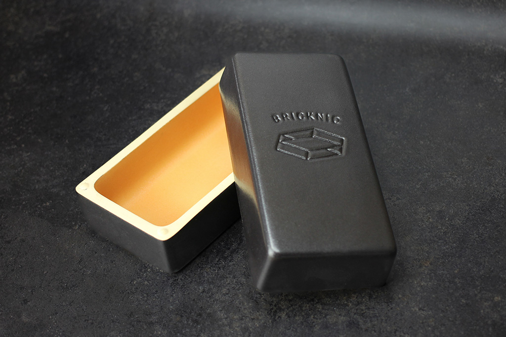 Bricknic Kochziegel Schmortopf schwarz matt glasiert Kochziegel zum Grillen, Kochen & mehr