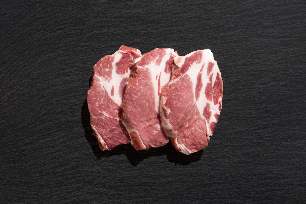 Nackensteaks vom Bunten Bentheimer Schwein