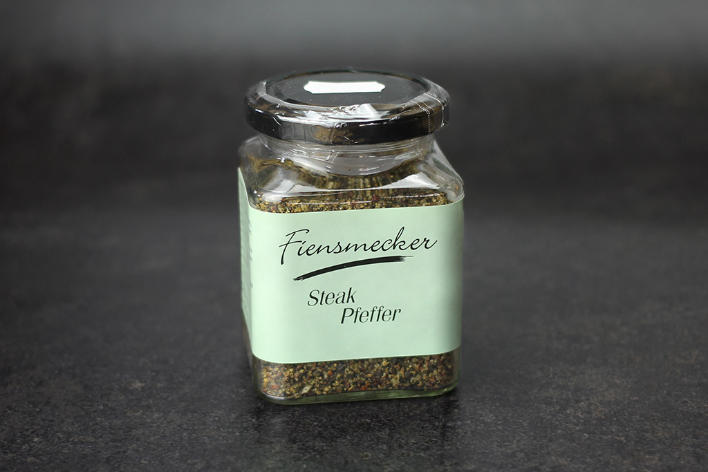 ein Glas Fiensmecker Steakpfeffer 