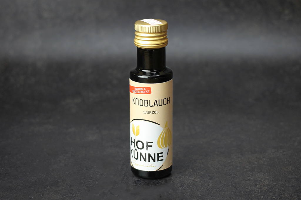 Hof Künne Knoblauch Würzöl Flasche mit Würzöl