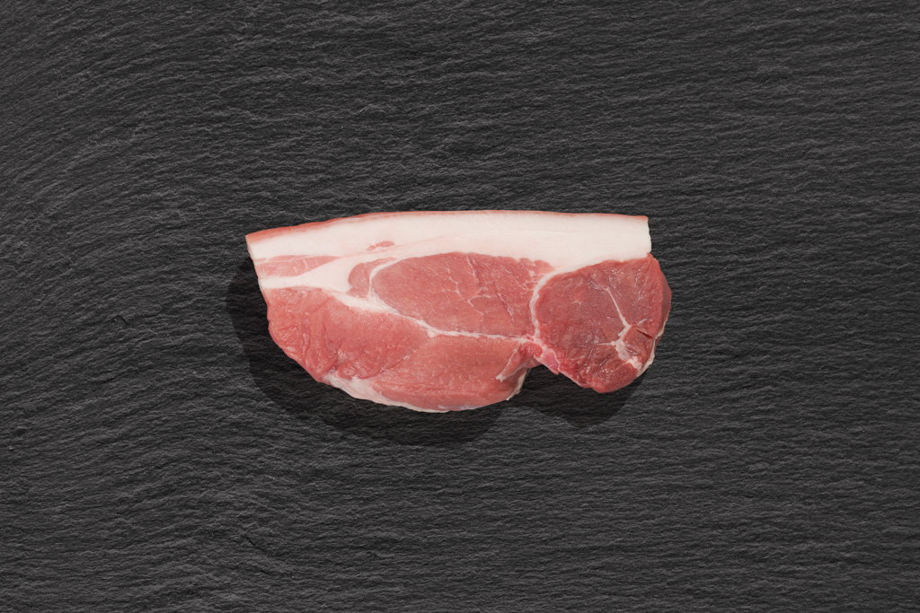 Kleine Holzfällersteaks aus dem Bug vom Aktivstall-Schwein