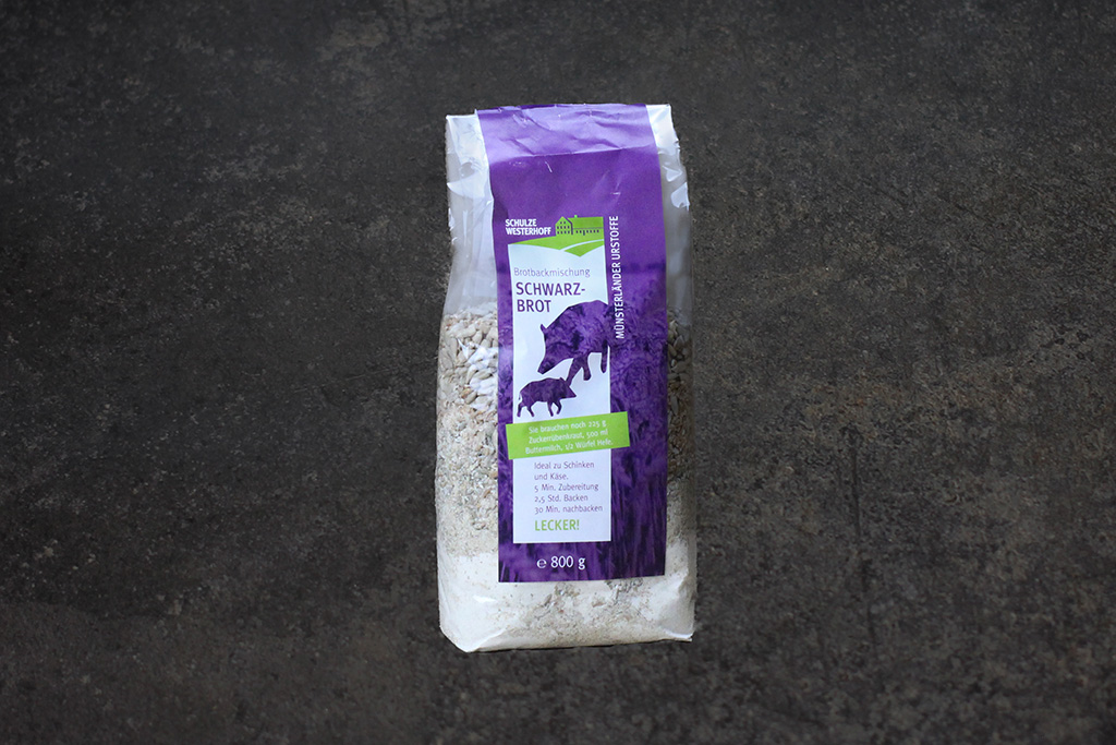 Tüte mit Brotbackmischung